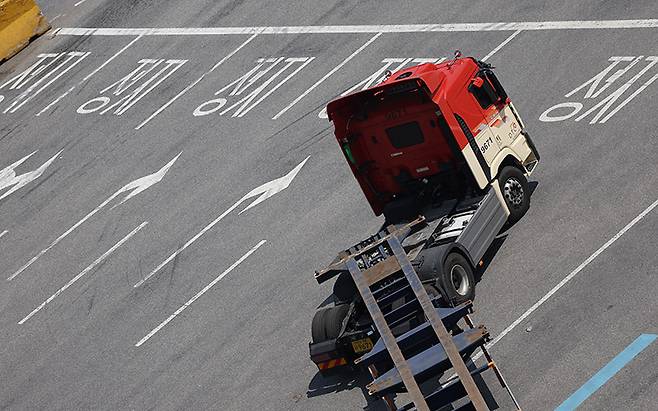 올해 우리나라의 경제성장률을 0%대로 예측하는 투자기관들이 많아졌다.[사진｜뉴시스]&nbsp;