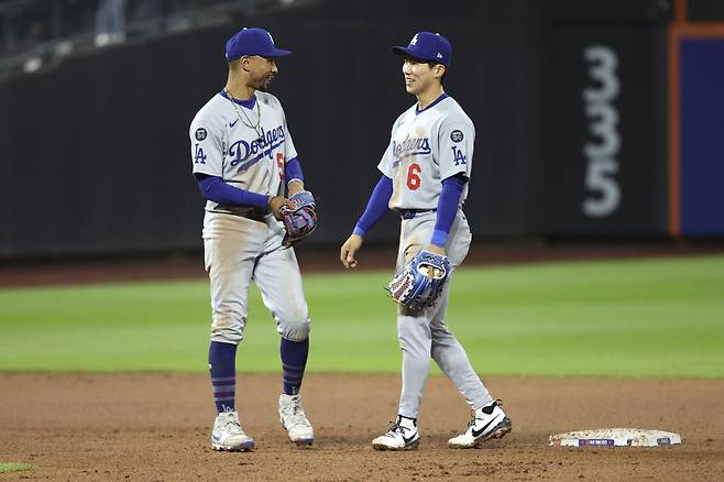 LA 김혜성과 무키 베츠가 8일 만에 키스톤 콤비를 이룬다. AP연합뉴스