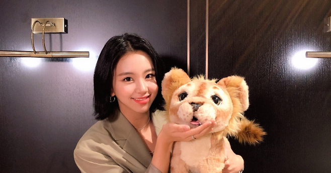 image.png 라이온킹 닮아서 라이온킹 시사회에 초대된 아이돌.jpg