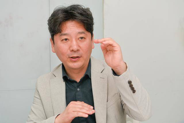 안동욱 미소정보기술 대표는 "많은 사람이 1인 기업에 투자할 수 있는 시대가 돼야 한다"며 "AI 덕분에 1인 기업을 손쉽게 만들고 여기에 국민들이 투자할 수 있는 시대가 되면 우리나라가 AI 강국이 될 것"이라고 주장했다. 남동균 인턴기자