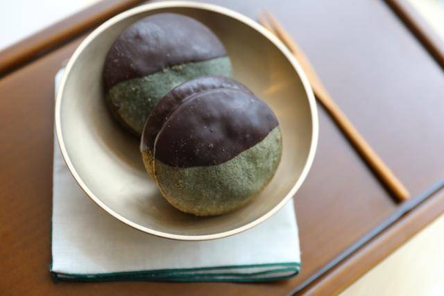 위로약방에서 판매하는 인기 디저트 '쑥쉘'. 위로약방 제공