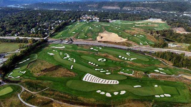 올해 남자골프 메이저대회 US오픈이 열리는 오크몬트 컨트리클럽의 전경. AP뉴시스