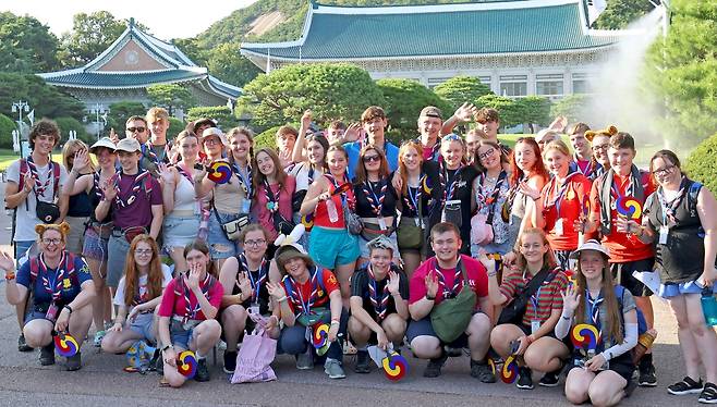 영국 청소년들의 청와대 방문한국 [관광공사 제공]