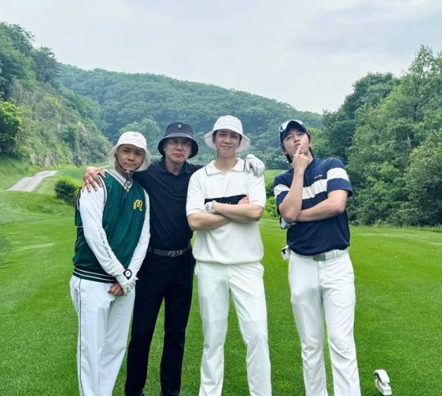 왼쪽부터 이홍기, 손지창, 이승기, 장근석/이홍기 소셜미디어