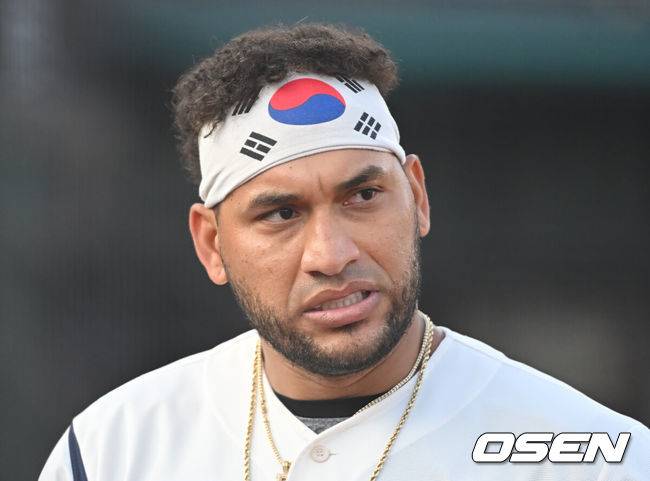 [OSEN=부산, 이석우 기자]  롯데 자이언츠 레이예스  / foto0307@osen.co.kr