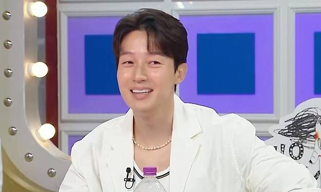 허경환이 '라디오스타'에 출연해 마이크를 잡았다. MBC '라디오스타' 제공