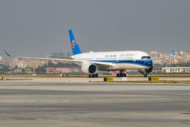 중국 남부 선전과 멕시코시티를 연결하는 중국동방항공 에어버스 A350 항공기. 신화연합뉴스