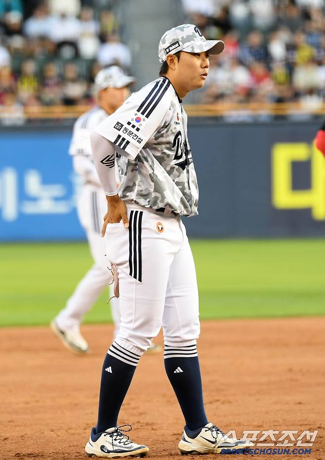 4일 잠실구장에서 열린 두산 베어스와 KIA 타이거즈의 경기. 두사 박준순이 숨을 고르고 있다. 잠실=박재만 기자 pjm@sportschosun.com/2025.06.04/