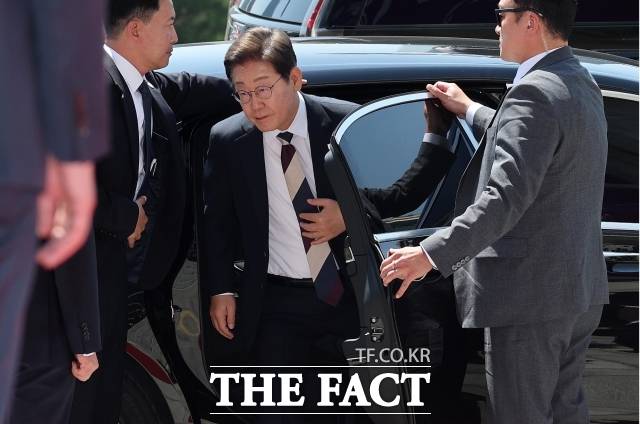 '12·3 비상계엄' 당시 국회로 출동한 국군방첩사령부(방첩사) 수사관들이 이재명 대통령(당시 더불어민주당 대표)과 우원식 국회의장 등의 신병을 인계하라는 지시를 받았다는 증언이 나왔다. 사진은 이 대통령. /국회사진취재단