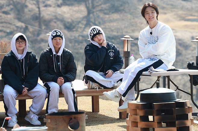 ‘나나민박 with 세븐틴’ (제공: 디즈니플러스)