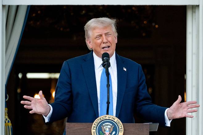 도널드 트럼프 미국 대통령이 4일 워싱턴 DC 백악관에서 열린 리셉션 행사에서 연설하고 있다. /UPI 연합뉴스