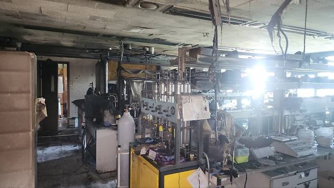 4일 폭발 사고가 일어난 KAIST 사고 현장을 다음 날&nbsp;촬영한 모습. 황인영 대전유성소방서 조사관 제공