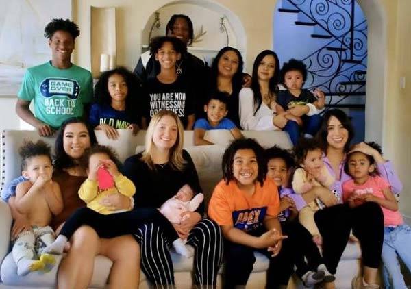 제임스 배럿의 가족 사진./사진=니드투노우