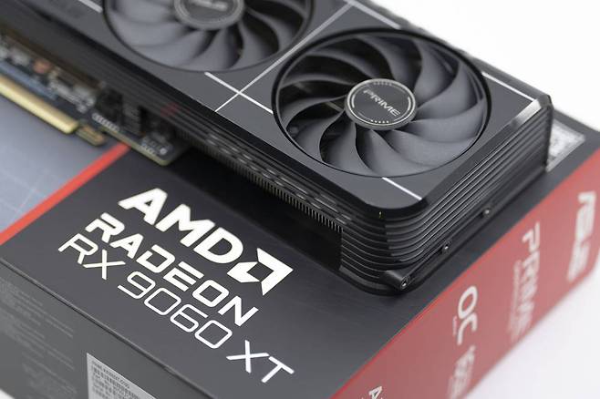 에이수스 프라임 라데온 RX 9060 XT 16GB GDDR6 OC 에디션 / 출처=IT동아