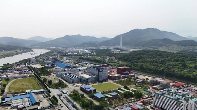 코스모신소재 충주공장 전경. /사진=코스모신소재