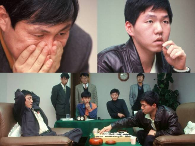 지난 1995년 12기 대왕전 도전4국 종국 장면. 스승 조훈현 9단(아래 사진 왼쪽)이 제자 이창호 7단에게 패해 21년 만에 무관으로 전락했다. 한국기원 제공