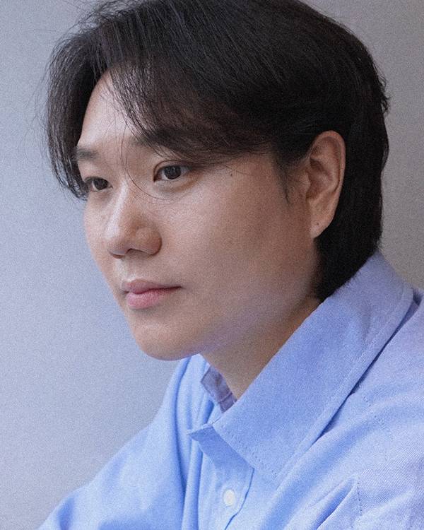 ▲ 7일 신곡 '혼자가 아니야'를 발표하는 유영웅. 이번 신곡은 휴머닉스 프로젝트 마지막 음원이다. 제공|소나무뮤직