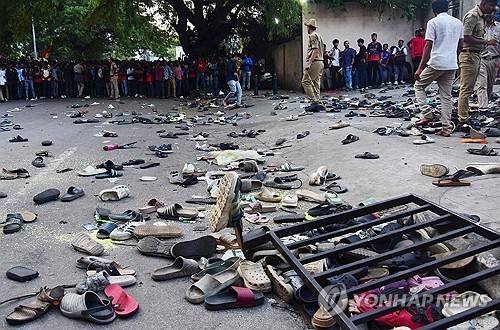인도 크리켓 우승 축하장서 압사 사고 [AFP 연합뉴스. 재판매 및 DB 금지]