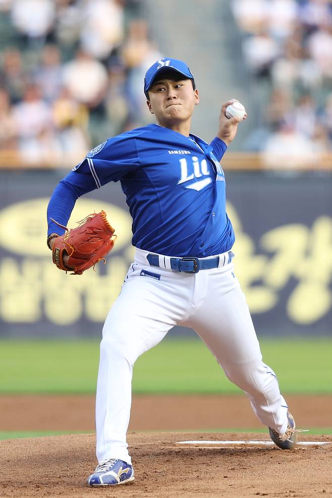 삼성 왼손 이승현이 30일 잠실구장에서 열린 2025 KBO리그 LG전에 선발 등판해 역투하고 있다. 사진 | 삼성 라이온즈