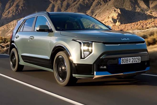 기아 '니로 페이스리프트' 예상도 (출처 : 갓차)