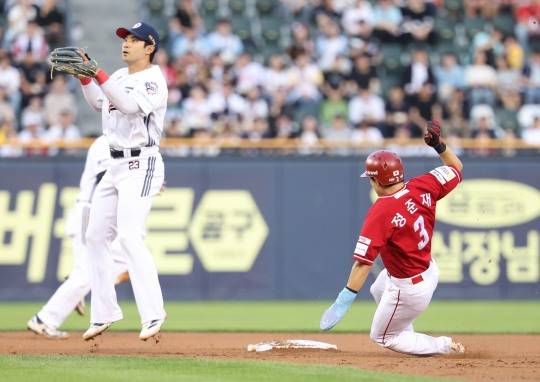 '가자 2루로'. 사진[연합뉴스]