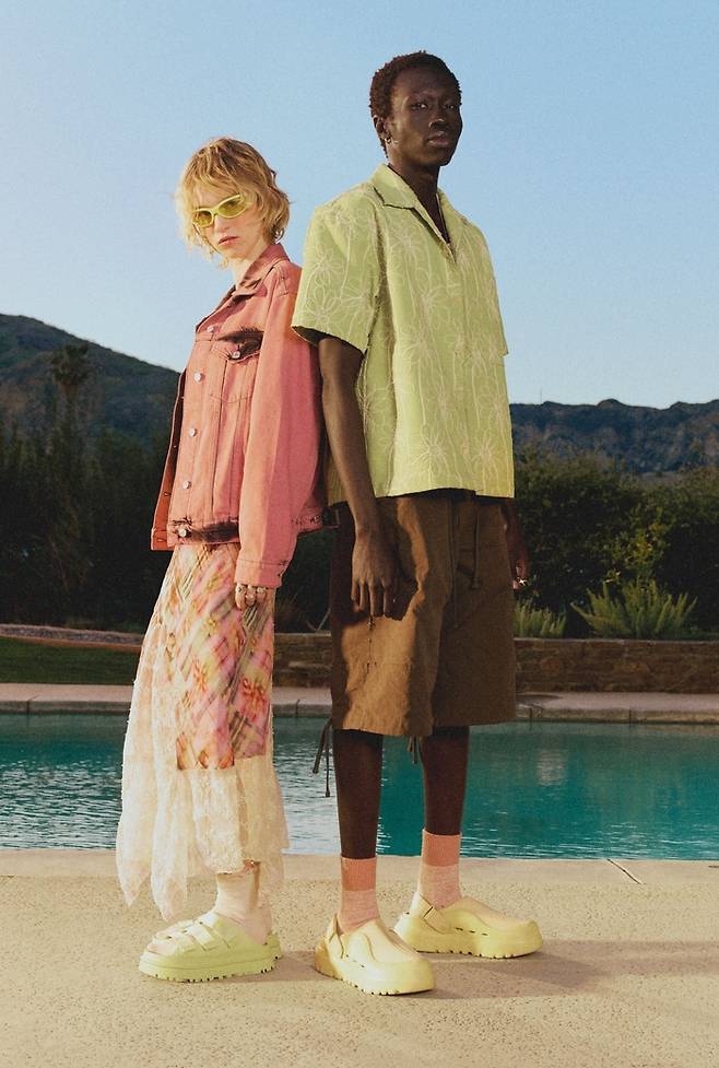 어그는 기존 여성 고객뿐 아니라 남성 매출 비중이 늘어나는 중이다. (신세계인터내셔날 제공)