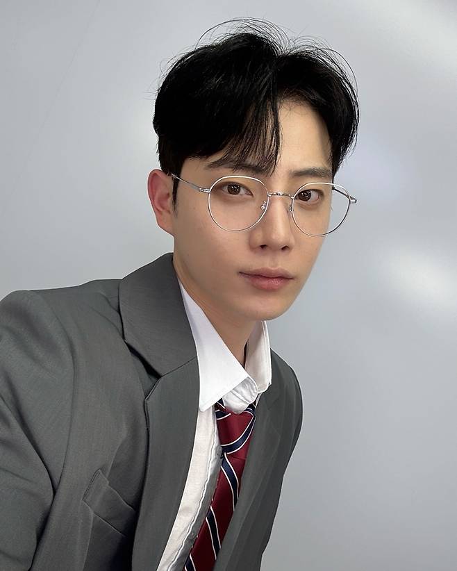 모델 김종석. 김종석 스레드