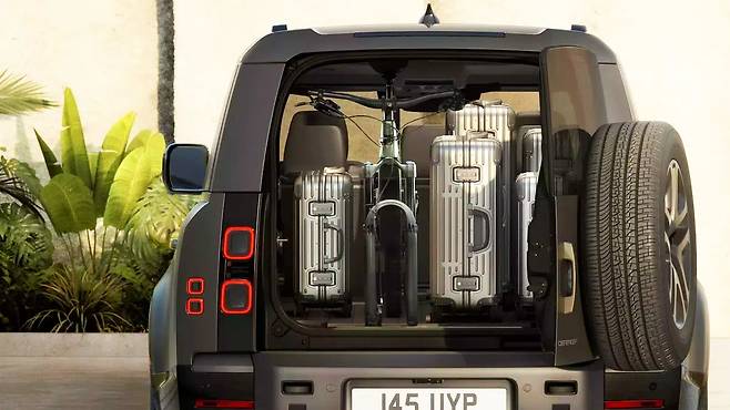 랜드로버 2026 디펜더 130