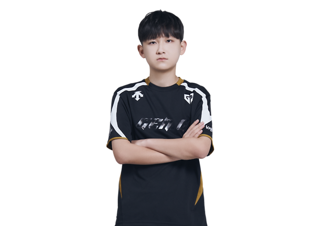 고원재가 7일 서울 잠실DN콜로세움에서 열린 2025 FSL 스프링 4강에서 김승환을 3-2로 제압했다. 사진 | 넥슨