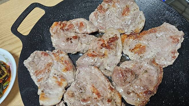 20250606_210449.jpg 저녁 아들 개인 훈련 후 돼지목살