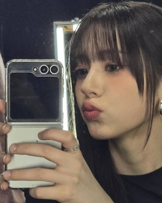 Internet_20250607_134735_2.jpeg 코로 사과도 깎겠다는 소리듣는 아이돌