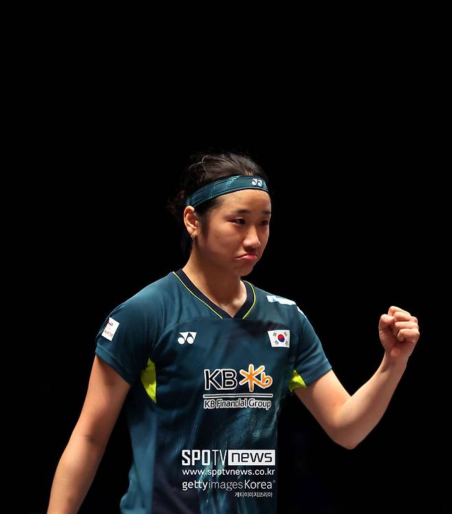 ▲ '셔틀콕 퀸' 안세영이 3경기 연속 2-0 완승으로 세계배드민턴연맹(BWF) 월드투어 슈퍼 1000 인도네시아오픈 4강에 올랐다. 쾌조의 컨디션을 자랑하며 4년 만에 대회 정상 탈환 청신호를 켰다.