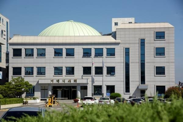 거제시의회 전경.