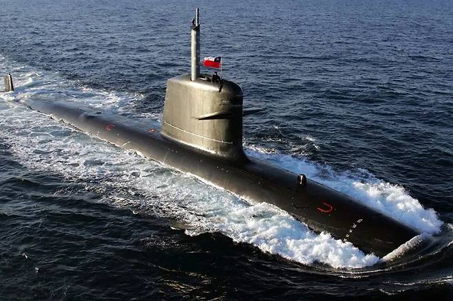 칠레 해군이 운용중인 209급 잠수함