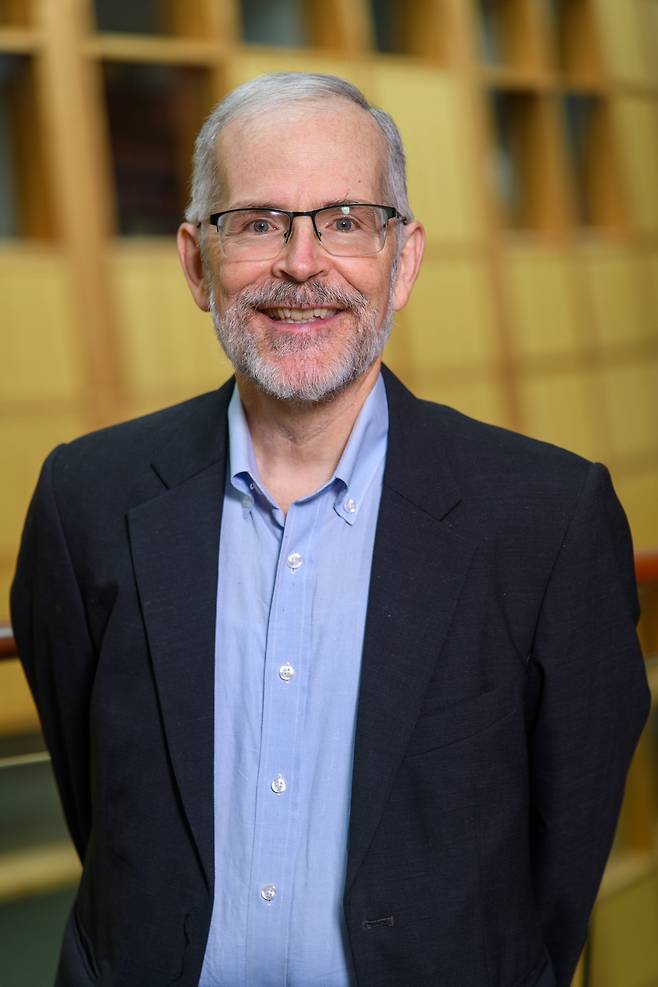 제임스 에인절 조지타운대 교수