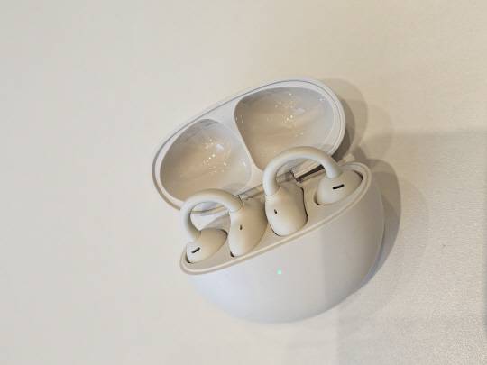 '화웨이 프리클립' 케이스. 김나인 기자