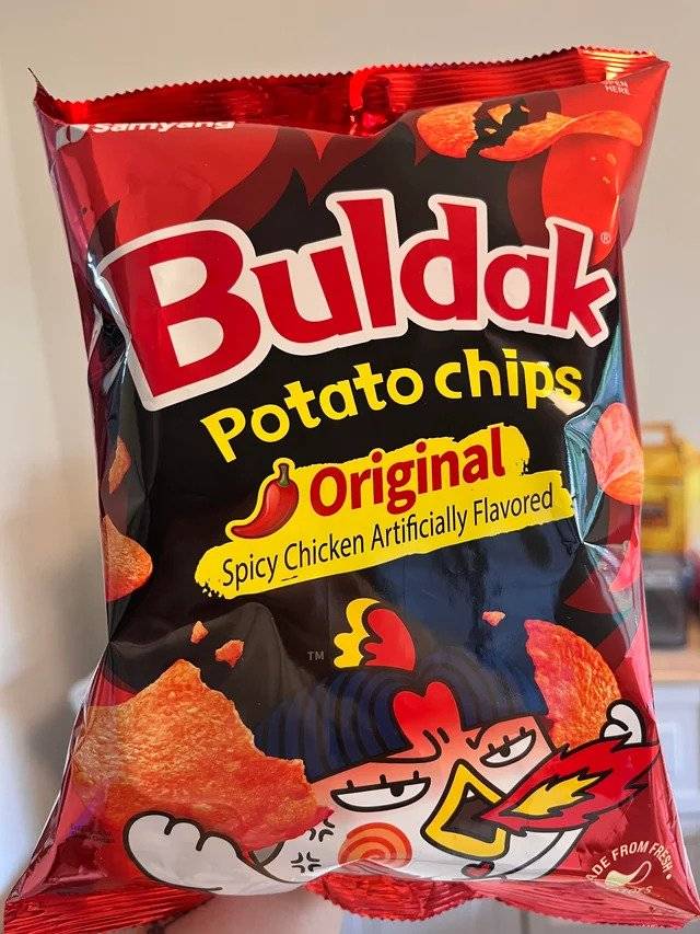 07.webp.ren.jpg 불닭볶음면 해외 인기 근황 (+한국식 매운맛 과자 인기)