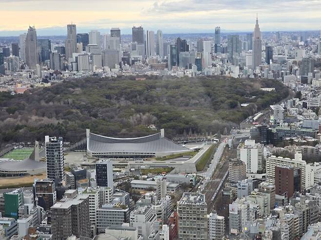 일본 도쿄 시부야스카이에서 찍은 전망대 풍경 사진