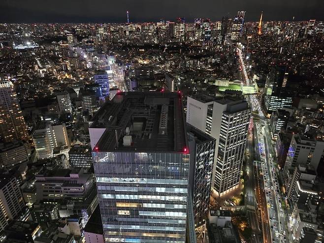 일본 도쿄 시부야스카이에서 찍은 전망대 풍경 사진