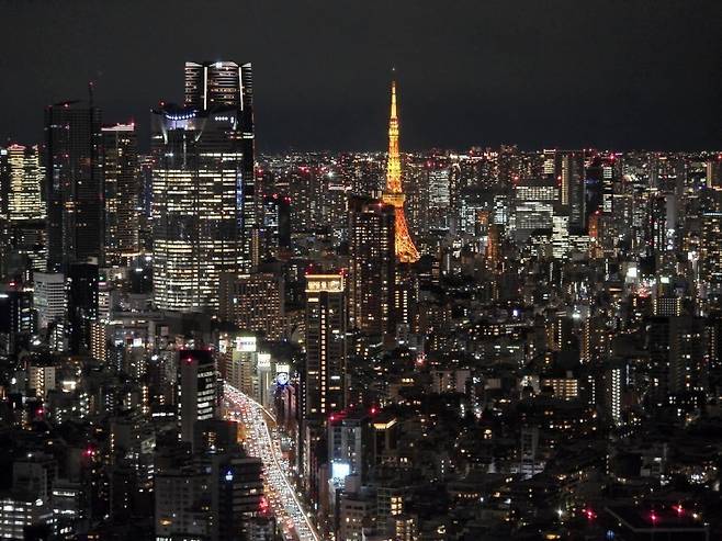 일본 도쿄 시부야스카이에서 찍은 전망대 풍경 사진