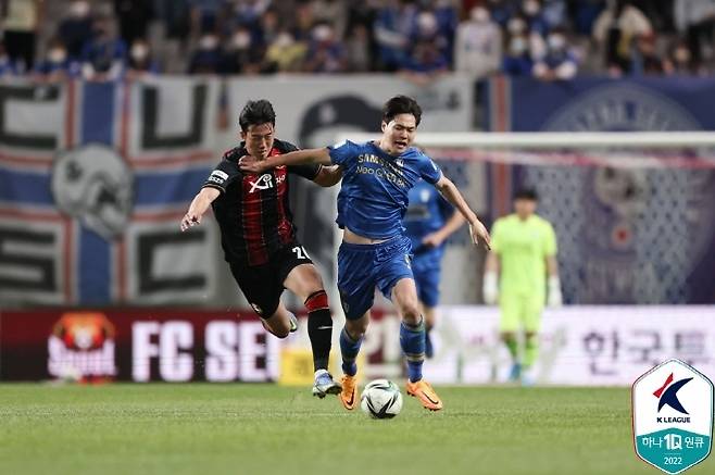 김건희의 수원 삼성 시절(사진 오른쪽). 사진=한국프로축구연맹