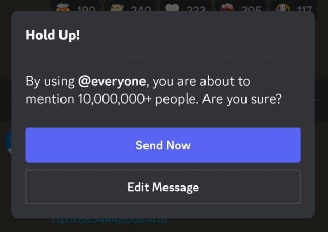 데이비드 홀츠 미드저니 창업자가 디스코드 커뮤니티에 1000만명이 넘는 인원이 있어서 더 이상 이용자 수를 세기 어렵다는 내용의 화면을 갈무리해 자신의 소셜미디어에 올린 사진 /홀츠 X계정 갈무리