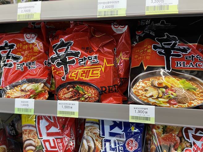 신라면 블랙 1천900원 [촬영 전재훈]