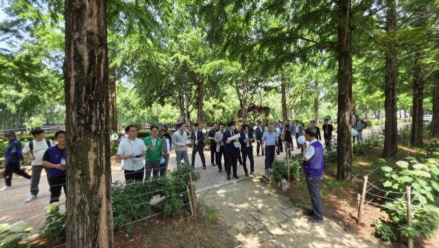 진주시는 9일 초전공원에서 ‘2025 대한민국 정원산업박람회 in 진주’ 현장설명회를 개최했다. 김현우 기자