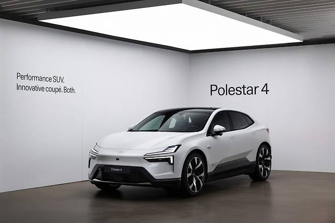 폴스타 4