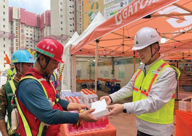 혹서기 온열질환 예방 프로그램 행사 사진.