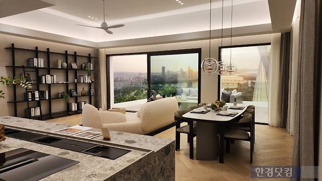 홍보관에 마련된 오티에르 용산 펜트하우스 주방·거실 인테리어. 사진= 오세성 한경닷컴 기자