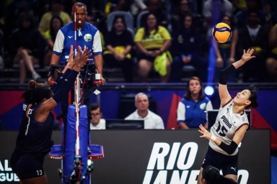 이선우의 필사적인 공격 / 사진=국제배구연맹 제공