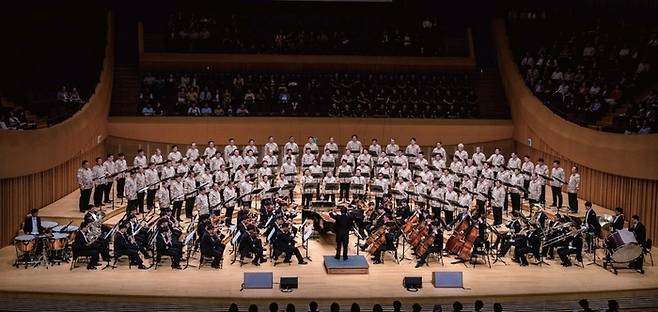 사진 = 대한민국 군가합창단