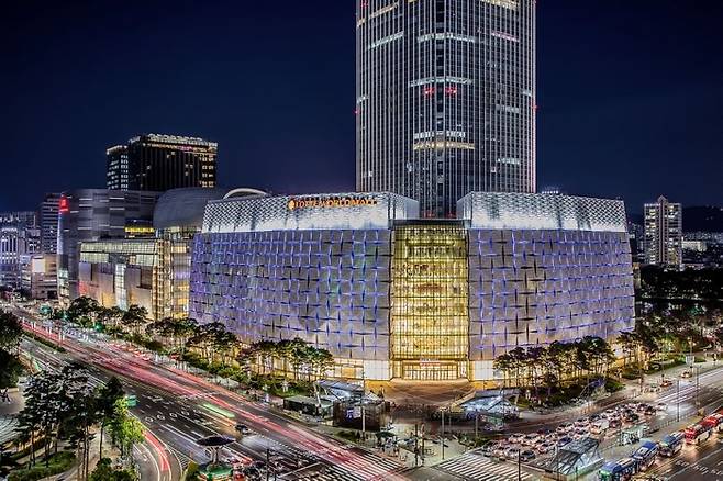 [사진 출처 = 롯데월드몰]